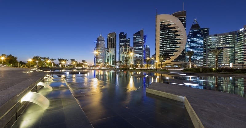 qatar's economy continues to grow