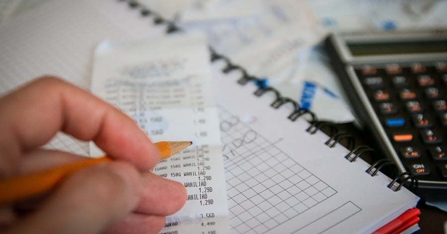 How to Save Money as an Expat
